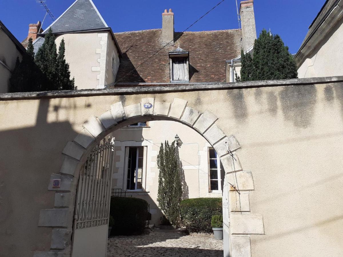 이수둔 Le Logis De Saint Cyr 아파트 호텔 외부 사진