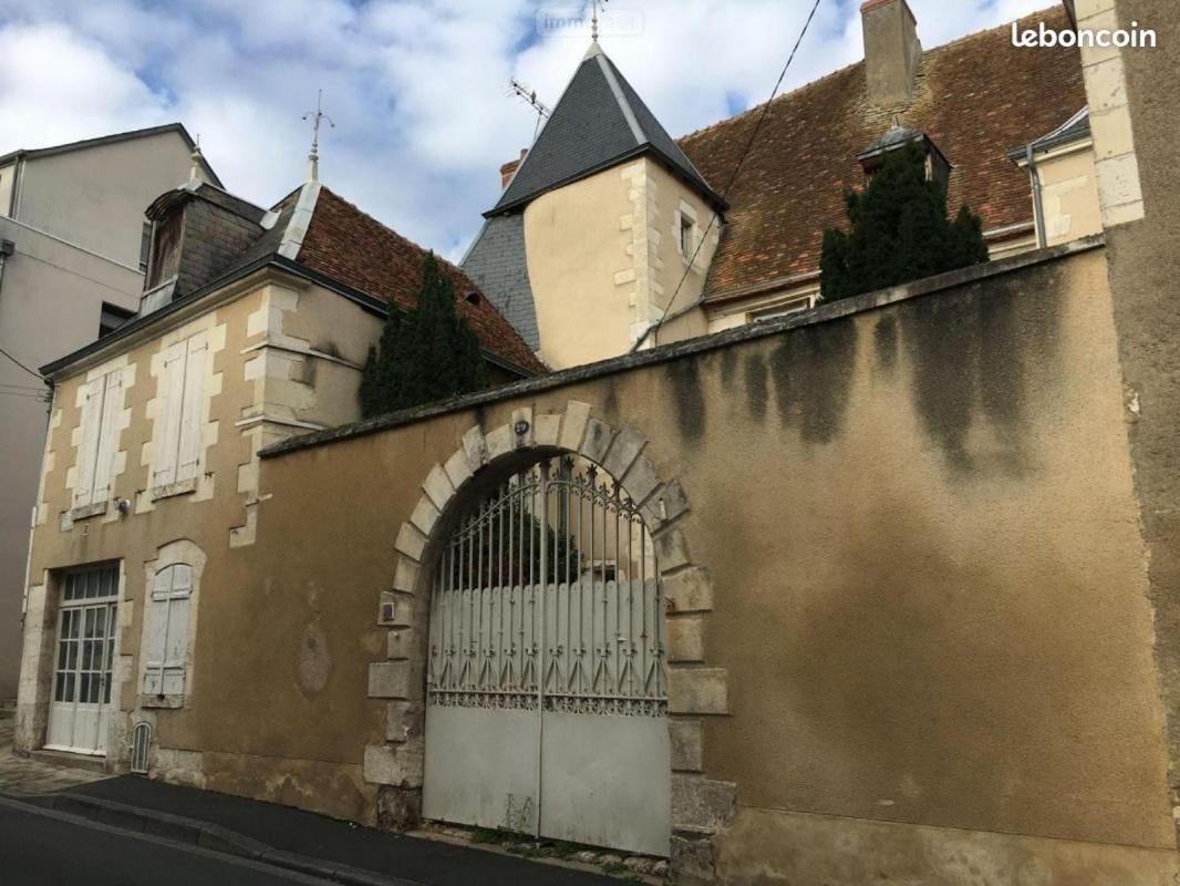 이수둔 Le Logis De Saint Cyr 아파트 호텔 외부 사진