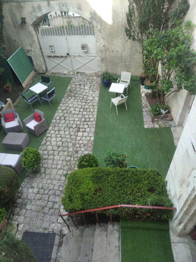 이수둔 Le Logis De Saint Cyr 아파트 호텔 외부 사진